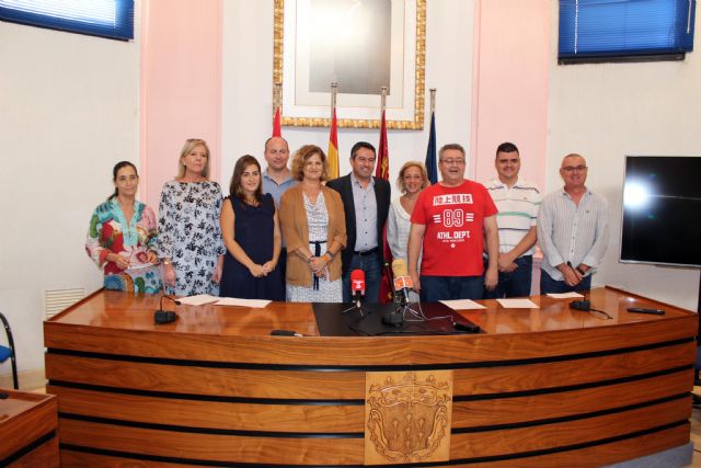 El Ayuntamiento de Alcantarilla conmemora el once de octubre, Día Internacional de la Niña, con la lectura de una declaración institucional por todos los grupos políticos