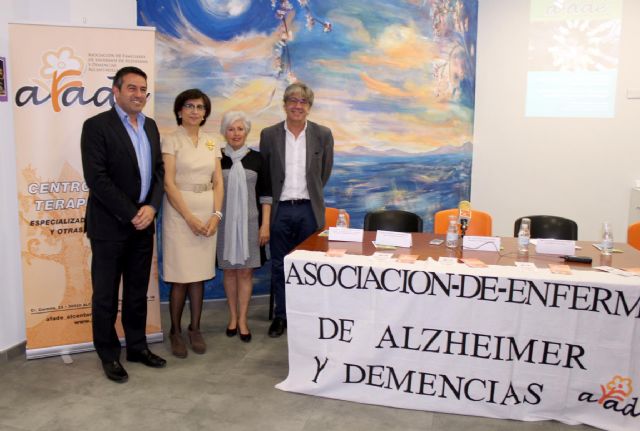 Comienza en Alcantarilla la jornada 'Enfermedad de Alzheimer: Factores de Riesgo y Prevención de la Patología'