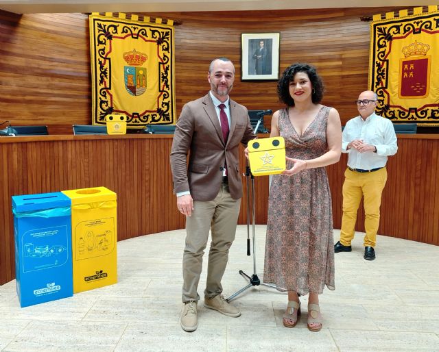 Alcantarilla recibe el segundo premio Ecoembes por el incremento del papel y cartón reciclado en el municipio